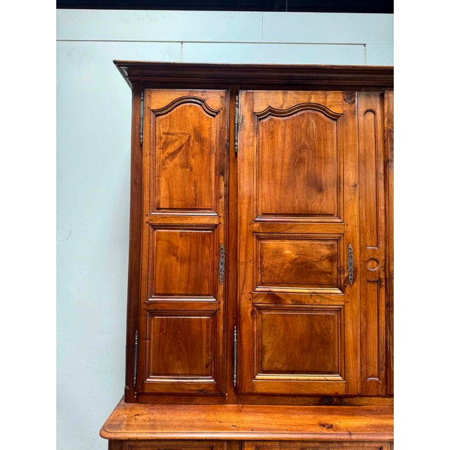 Louis XV Two-Part Walnut Buffet, 18th Century For Sale - Image 3 of 12