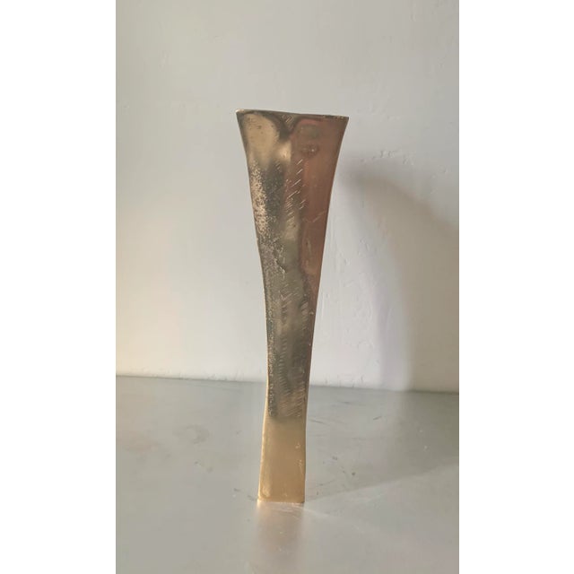 Contemporary Full Gilt Metal Ribbed Top Modern Contemporary Flat Vase For Sale - Image 3 of 6
