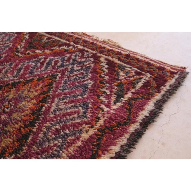 1980's Moroccan Beni M'Guild Wool Rug - 12 X 6.7 Ft For Sale - Image 9 of 10