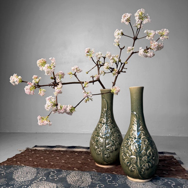 Celadon Ikebana Vases with Floral Relief by Noma Gazan, Japan, 1970s, Set of 2 For Sale - Image 6 of 17