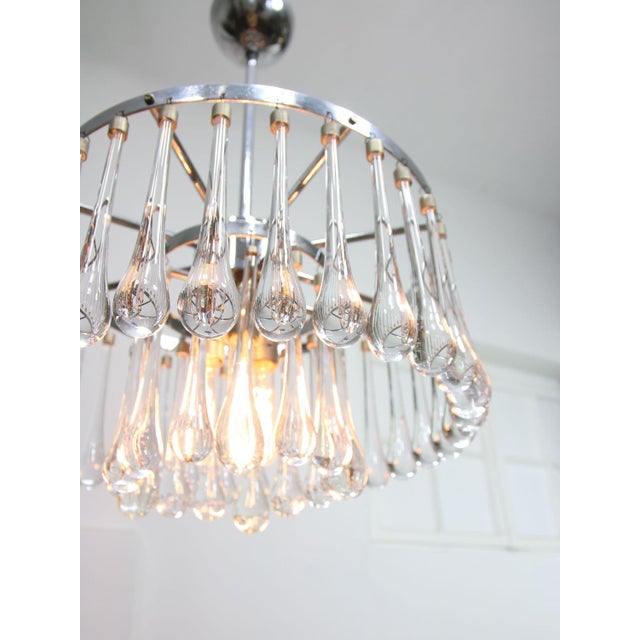 Mid-Century Modern Mid-Century Italian Crystal Teardrop Chandelier, 1960s For Sale - Image 3 of 17