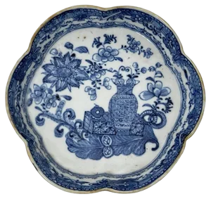 18th Century Chinese Porcelain Pattipan Tea Stand