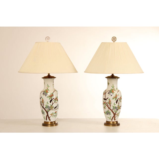 High Quality Vintage Pair of Hand Painted Porcelain Vasiform Table Lamps, Decorated with Birds and Pomegranate Fruits