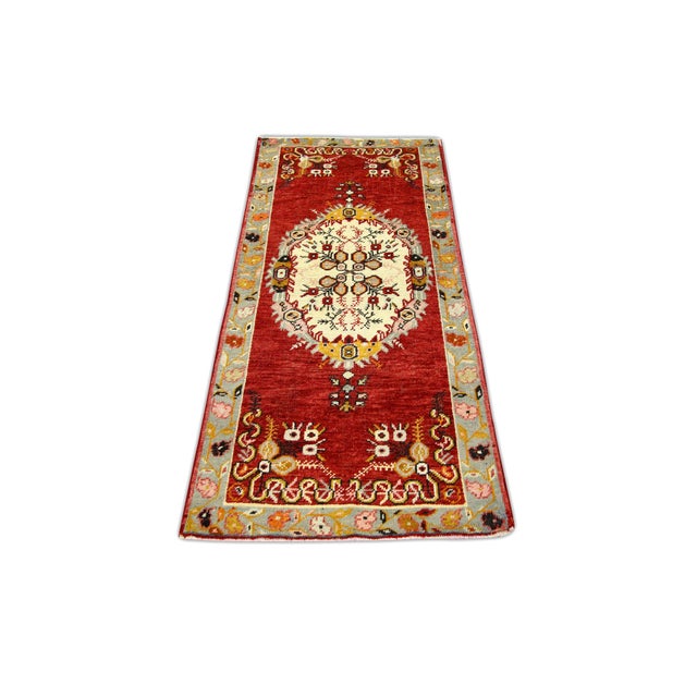 Early 21st Century Oriental Hand Knotted Rug Turkish Anatolian 2'10" x 6' For Sale - Image 5 of 5