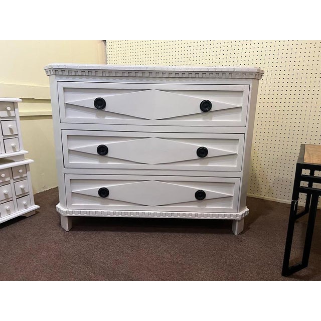 2020s Marquise 3-Drawer Cream Dresser For Sale - Image 5 of 8