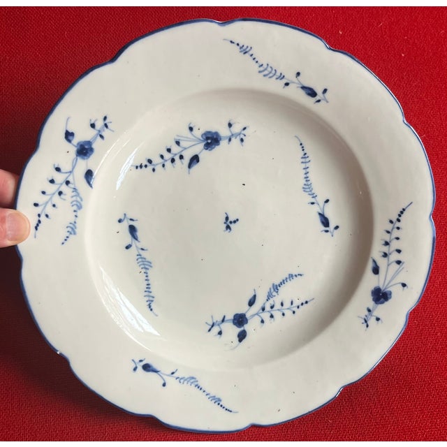 Antique 18th Century French Louis XV Chantilly Porcelain Dinner Plate in Blue and White Sprig, Circa 1760 For Sale - Image 10 of 10