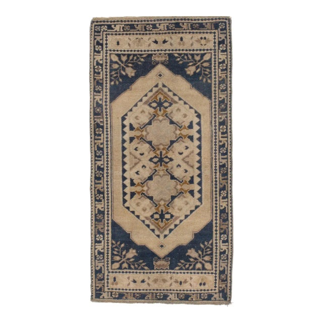 Traditional A Vintage Turkish Yastik Rug 1'9 X 3'6 For Sale - Image 3 of 3