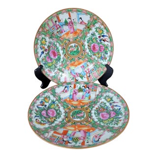 Antique 9.5 Chinese Rose Medallion Plates - a Pair For Sale