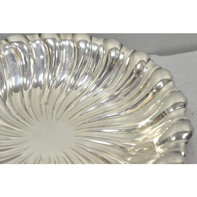 Metal Vintage Mid Century Modern Swirl Pattern Silver Plated Centerpiece Fruit Bowl For Sale - Image 7 of 11
