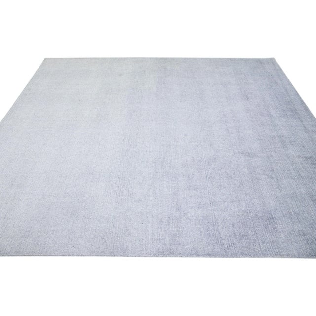 2010s 2010s Handmade Contemporary Wool & Silk Rug With a Solid Light Gray Motif For Sale - Image 5 of 7