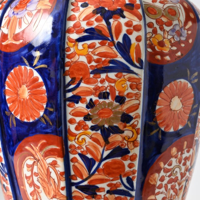 Large Japanese Imari Porcelain Vase, 1900s For Sale - Image 9 of 10