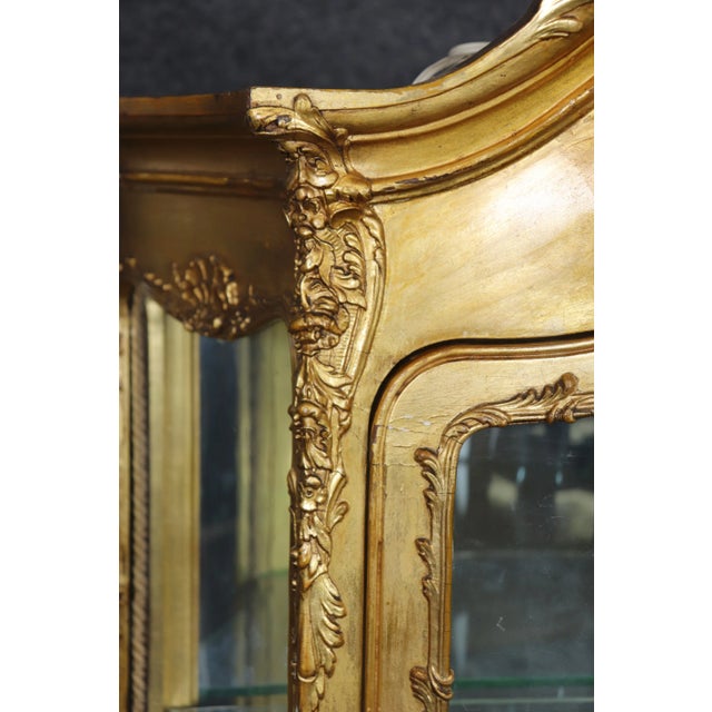 Superb Gilded Vernis Martin French Louis XV Style Painted Vitrine For Sale - Image 9 of 12