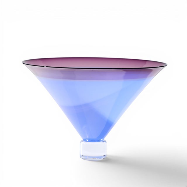 Philip Baldwin & Monica Guggisberg Mid Century Blue Art Glass Vase This vase measures: 11.25 wide x 11.25 deep x 7.25...