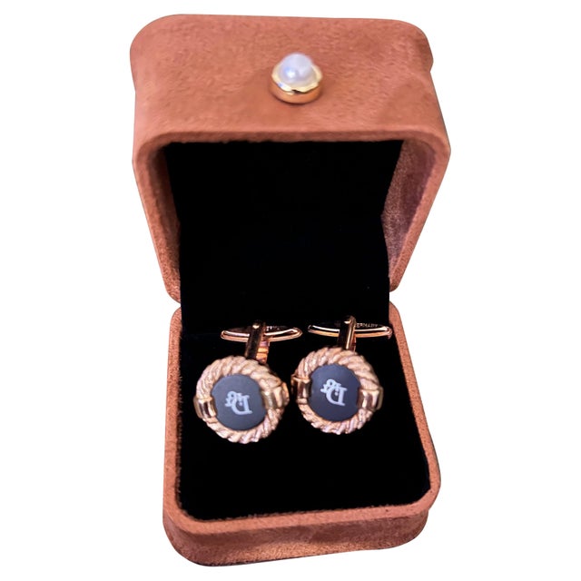 Black Vintage Christian Dior Gold Plate & Onyx Cufflinks "Circa 1980" In Bochic Case For Sale - Image 8 of 18