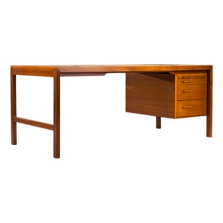 Model 52 Teak Executive Desk by Henry Rosengren Hansen for Brande Møbelindustri, 1960s For Sale