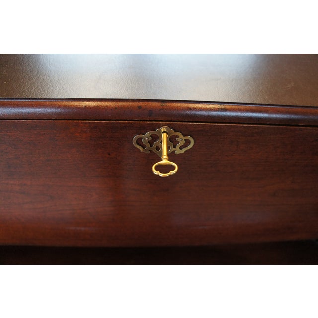 1980s American Drew Queen Anne Style Cherry Highboy Dry Bar Liquor Display Cabinet For Sale - Image 9 of 16