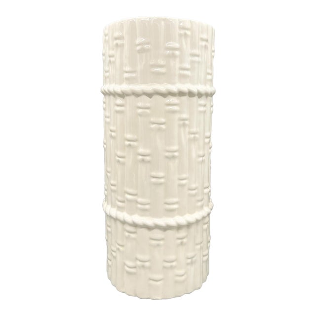 Vintage White Faux Bamboo Ceramic Umbrella Stand or Walking Stick Holder – Hollywood Regency / Coastal For Sale