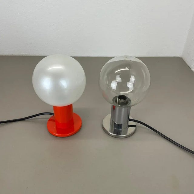 Article: Set of 2 table lights Producer: Staff lights, Germany Design: Motoko Ishii Age: 1970s : Original vintage table...