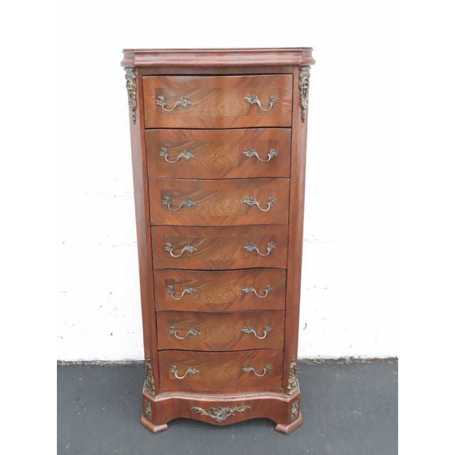 This Lingerie Chest is made out of wood, solid wood, veneer, and metal. This Lingerie Chest has French Style and design,...