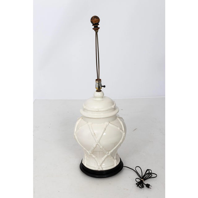 1960s Vintage White Hollywood Regency Faux Bamboo Lamp For Sale - Image 9 of 10