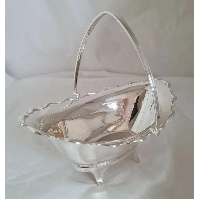Gold Sterling Silver Swing-Handle Basket from Joseph Rodgers & Sons, 1919 For Sale - Image 8 of 11