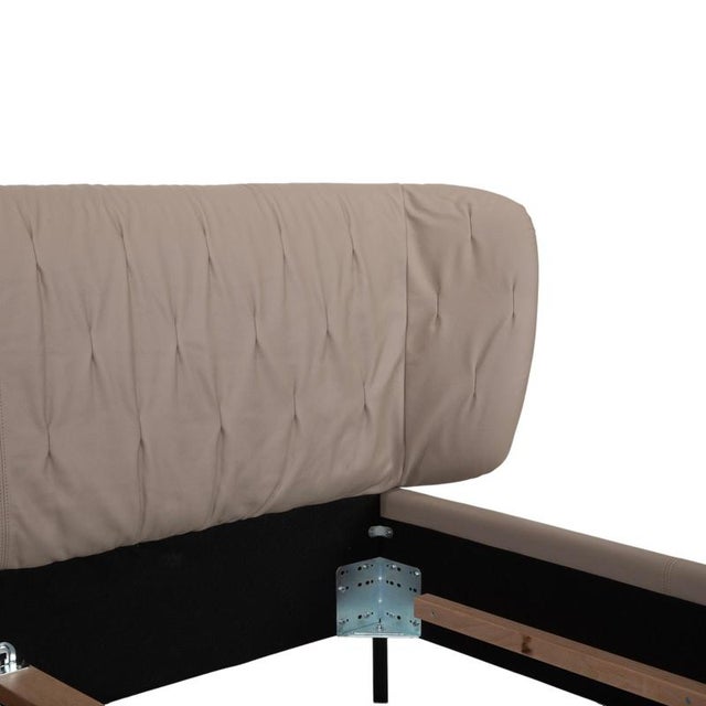 Modern Sono Bed in Beige Leather from Rolf Benz For Sale - Image 3 of 15