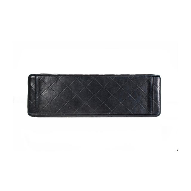 Black Vintage Chanel 1990s Black Lambskin Leather Quilted XL Jumbo Flap Bag For Sale - Image 8 of 11