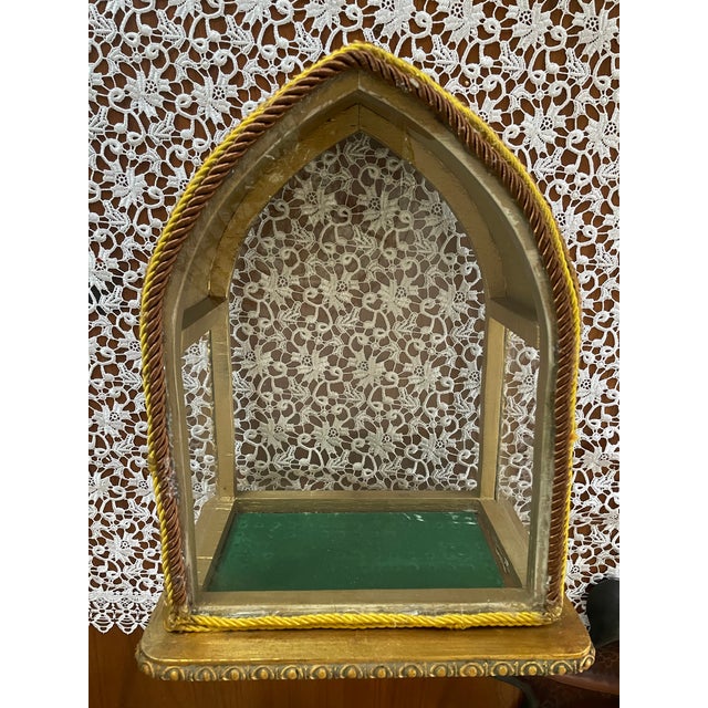 20th Century Neo-Gothic Eclectic Display Case in Wood and Glass with Decorative Plasterwork, 1890s For Sale - Image 6 of 16