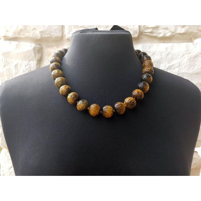 Vintage Carved Tiger's Eye Necklace, Large Carved Natural Tiger Eye Beads, Sterling Silver Gold-Plated Clasp, Statement Necklace For Sale In Cleveland - Image 6 of 9