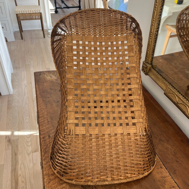 Late 19th Century Antique Rustic Willow Wicker Garden Gathering Basket With Bentwood Handle For Sale - Image 5 of 6