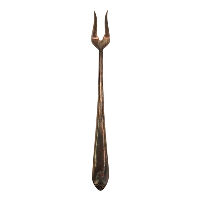 Wm. Rogers & Son Lady Fair 6 Inch Silver-Plated Vintage Cocktail Pickle Fork For Sale