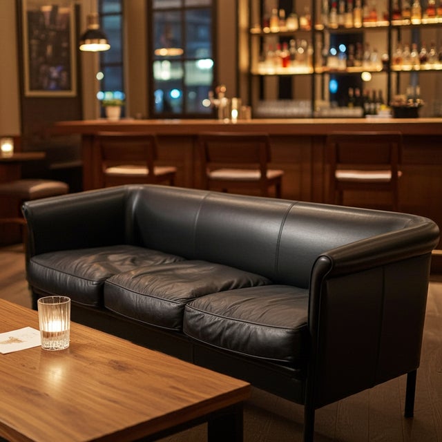 Vintage Italian Leather Sofa by Antonio Citterio for Moroso, 1980s For Sale - Image 4 of 6