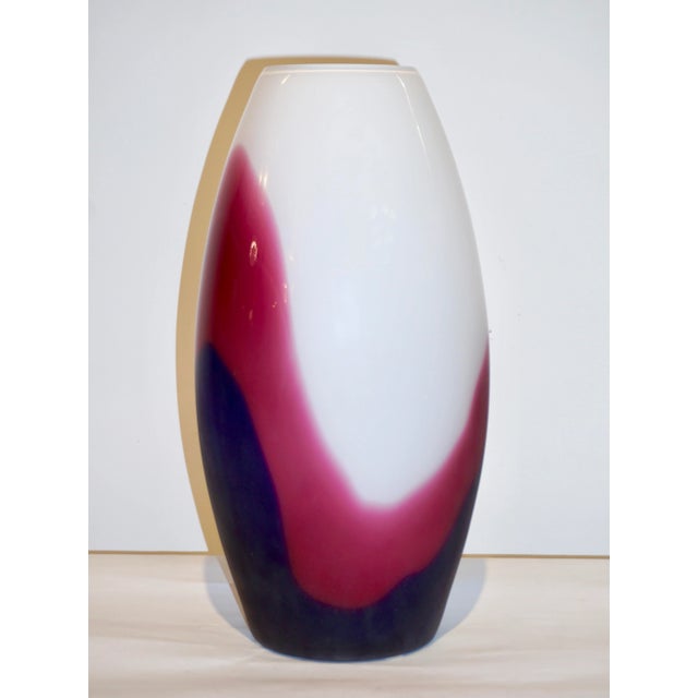 Mid-Century Modern Formia 1980 Italian Vintage Purple Blue White Murano Glass Modern Design Vases - Set of 2 For Sale - Image 3 of 12