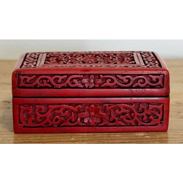 Mid 20th Century Vintage Chinoiserie Carved Wood Lidded Box For Sale - Image 5 of 9