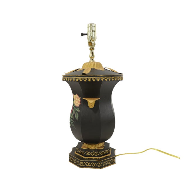 Contemporary Handcrafted Wrought Iron Table Lamp in the Style of Chelsea House. For Sale In New York - Image 6 of 10
