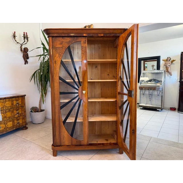 Biedermeier Sun-Shaped Display Cabinet in Walnut For Sale - Image 3 of 12