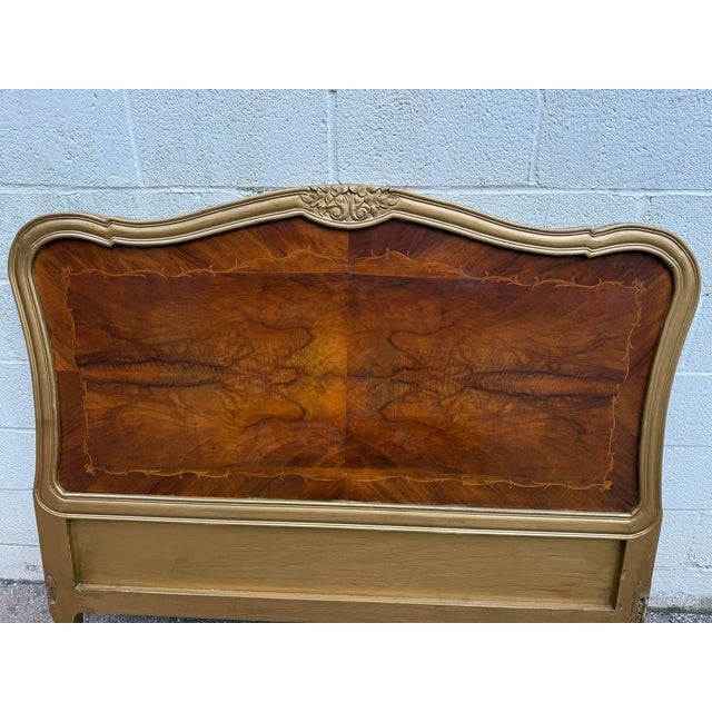Early 20th Century Early 20th Century French Provincial Louis XV Flame Mahogany and Parcel Painted Full Size Bed For Sale - Image 5 of 17