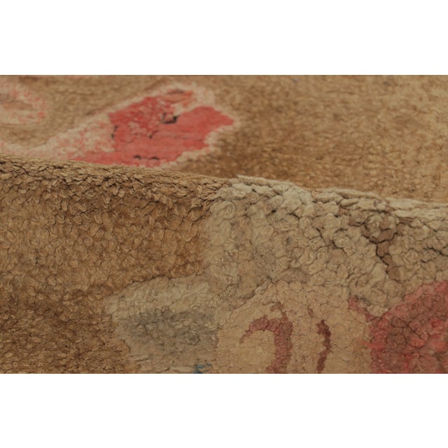 Antique Hooked Rug With Brown Floral Medallion & Vine Border - Rug & Kilim For Sale In New York - Image 6 of 7