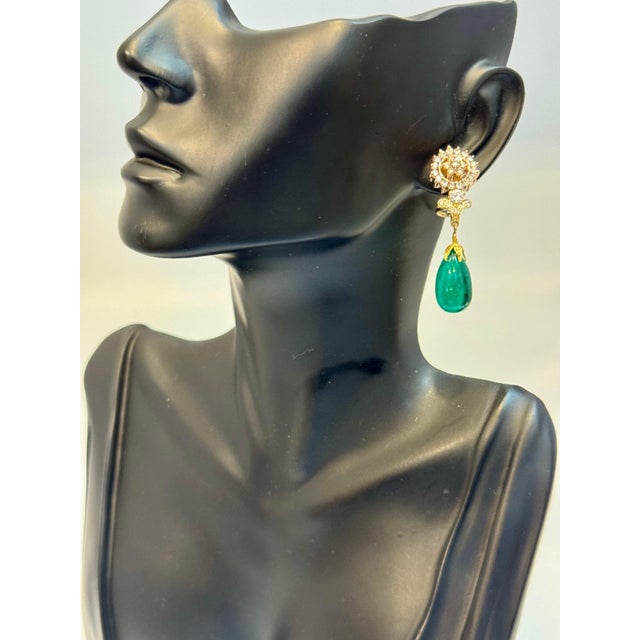 Gemstone GIA Certified 28 Ct Emerald Cabochon & Diamond Drops Hanging Earrings 14 KYG For Sale - Image 7 of 18