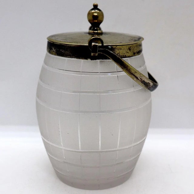 Transparent Early 20th Century English Silverplate Mounted Frosted Glass Biscuit Barrel For Sale - Image 8 of 10