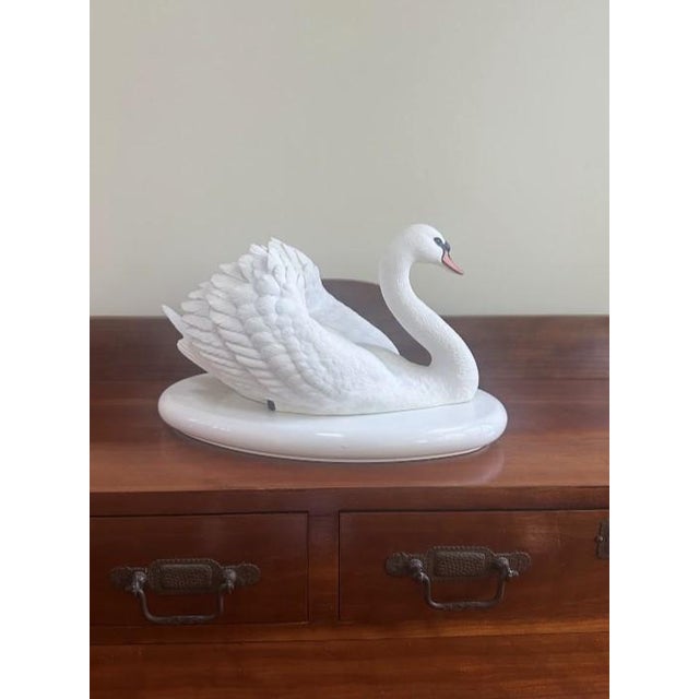 1980s Pair of Vintage Swan Porcelain Figures on Composite Plinths For Sale - Image 5 of 11
