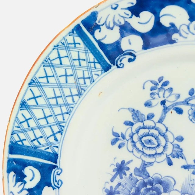 Blue Pair of Antique English or Irish Delft Pottery Chinoiserie Blue Decorated Plates For Sale - Image 8 of 11