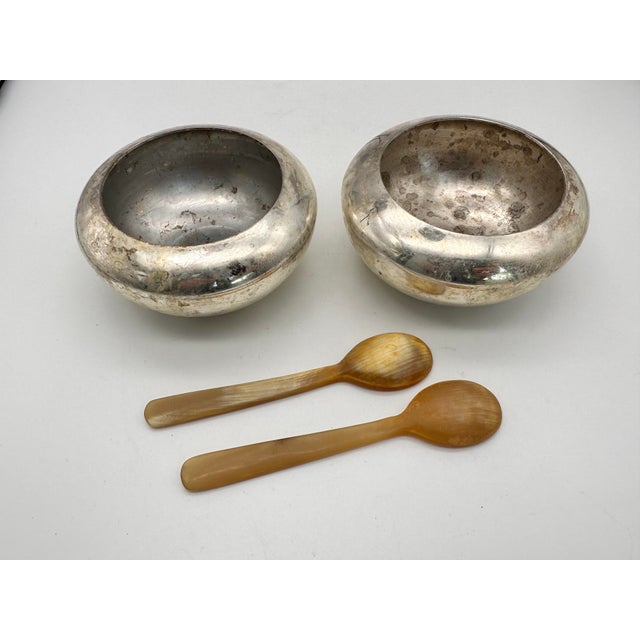 Silver-Plated Sugar Bowls With Carved Horn Spoons Engraved "K"- Pair For Sale In San Diego - Image 6 of 9