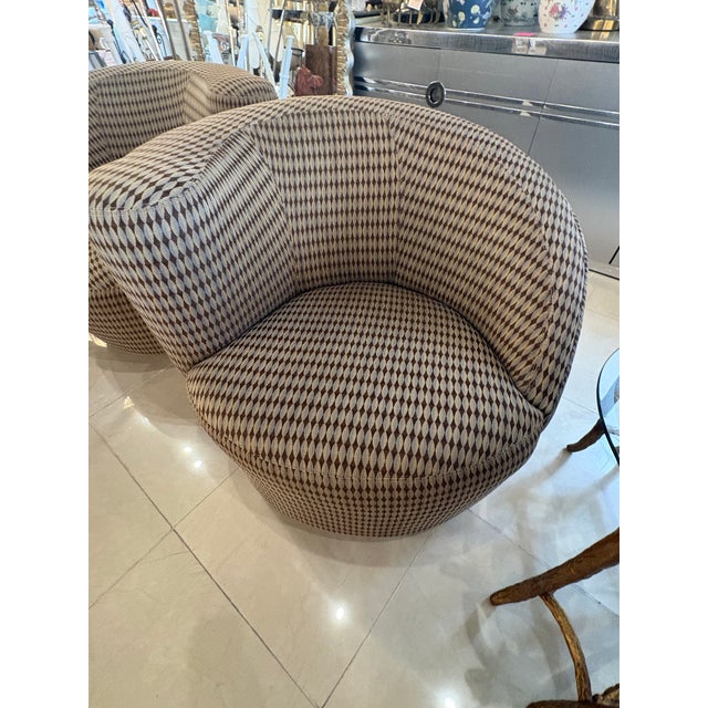1990s Vintage Pair Vladimir Kagan Nautilus Corkscrew Swivel Lounge Chairs For Sale - Image 5 of 12