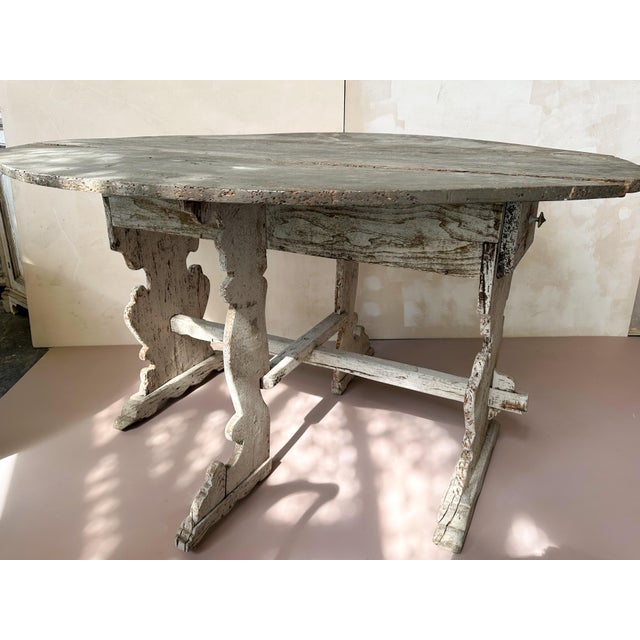 Antique French Drop-Leaf Table in Wood, 1700s For Sale - Image 5 of 5