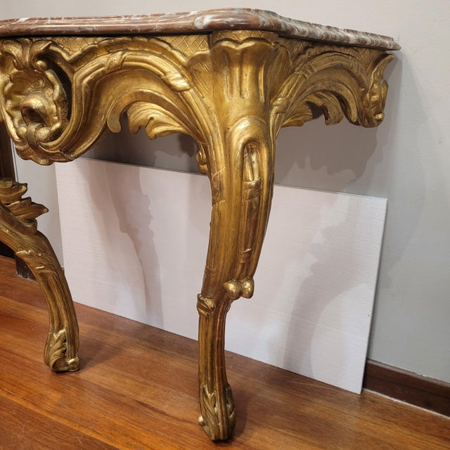 Wood 18th Century Louis XV Wall-Mounted Console Table in Carved and Gilded Wood, France For Sale - Image 7 of 18