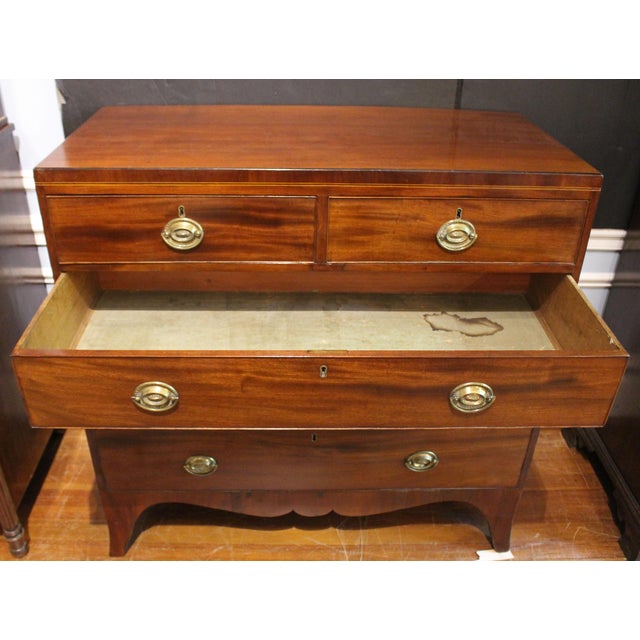 English Circa 1780-1800 George III Straight Front Chest of Drawers For Sale - Image 3 of 9