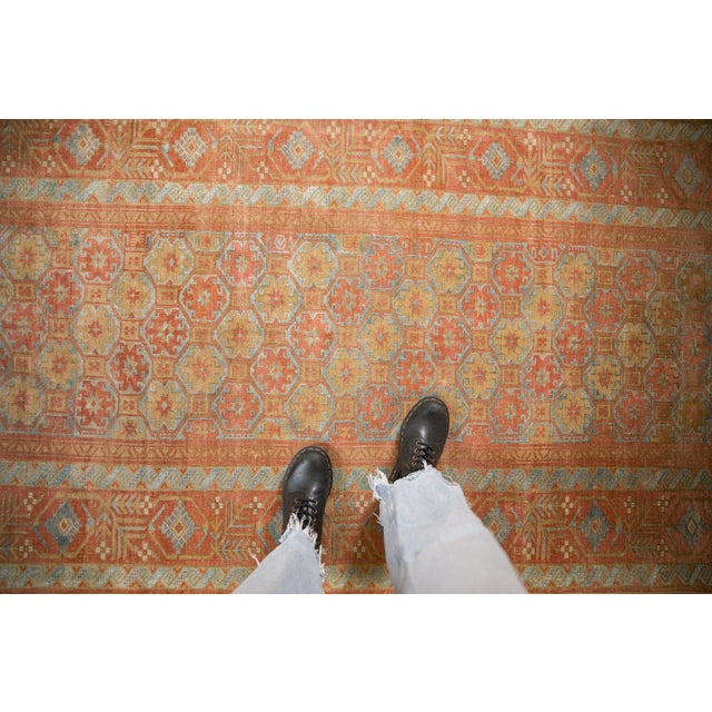 :: Covered repeating geometric floral guls in hexagonal orientation and diagonal color fill. Ribboned floral wave inner...