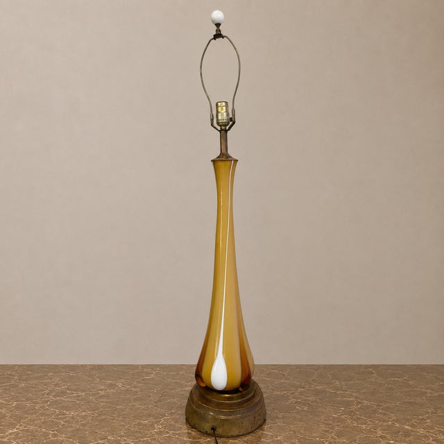 Vintage Mid-Century Murano Style Handblown Amber & White Art Glass Table Lamp With Brass Base For Sale In Miami - Image 6 of 13