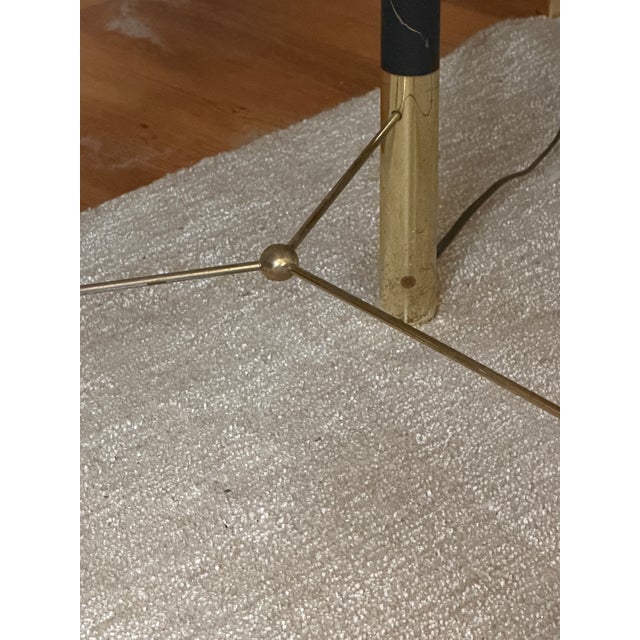 Vintage Mid Century Modern Brass and Marble Table Lamp in the Manner of Harvey Probber For Sale In New York - Image 6 of 10